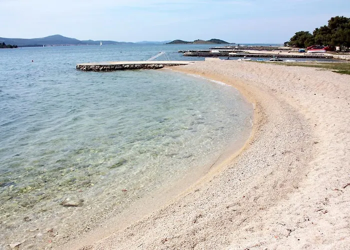 Дом отдыха Seaside House For Families With Children Sveti Petar, Biograd - 16177 Свети-Филип-и-Яков