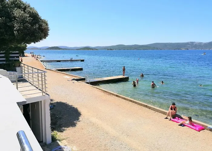 Seaside House For Families With Children Sveti Petar, Biograd - 16177 Дом отдыха Свети-Филип-и-Яков