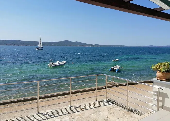 Дом отдыха Seaside House For Families With Children Sveti Petar, Biograd - 16177 Свети-Филип-и-Яков