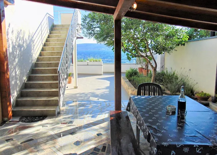 Seaside House For Families With Children Sveti Petar, Biograd - 16177 Дом отдыха Свети-Филип-и-Яков